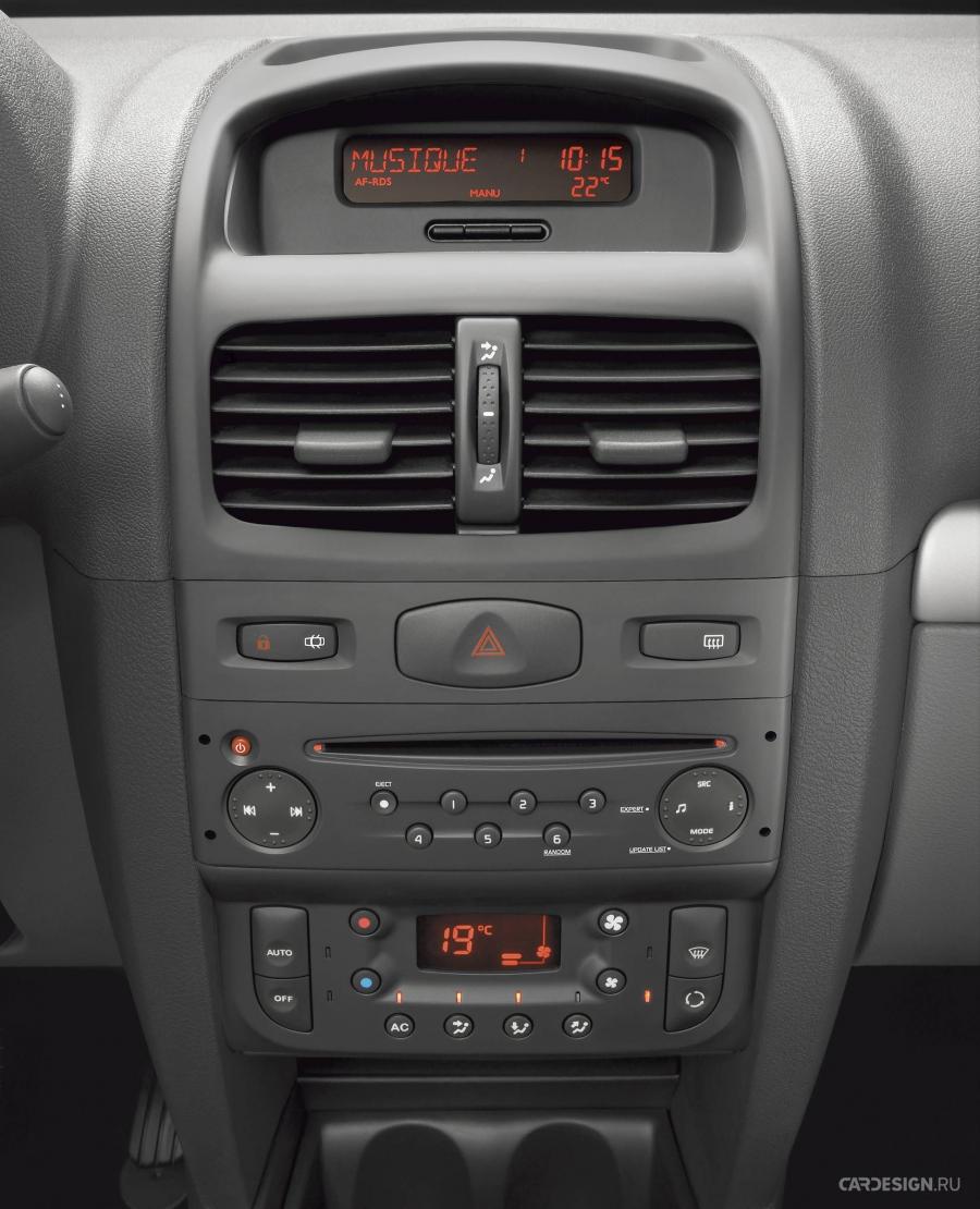  Renault Thalia 2006 года  (фото 13 из 34)